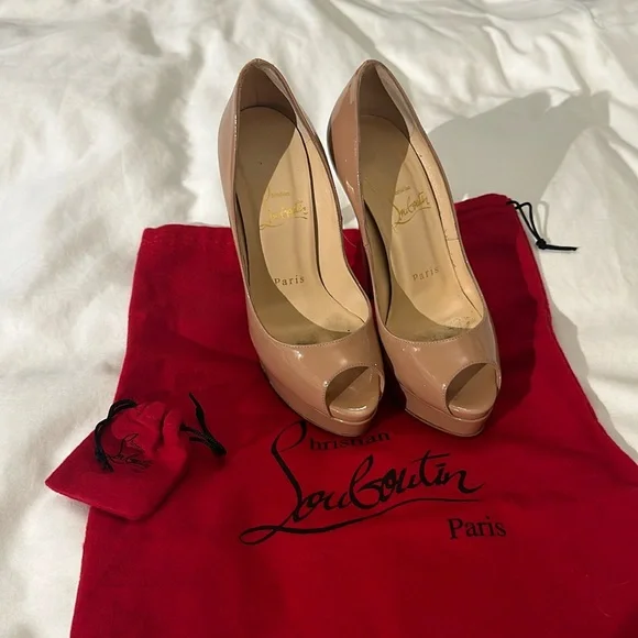 CHRISTIAN LOUBOUTIN LADY PEEP PUMP - Picture 2 of 9